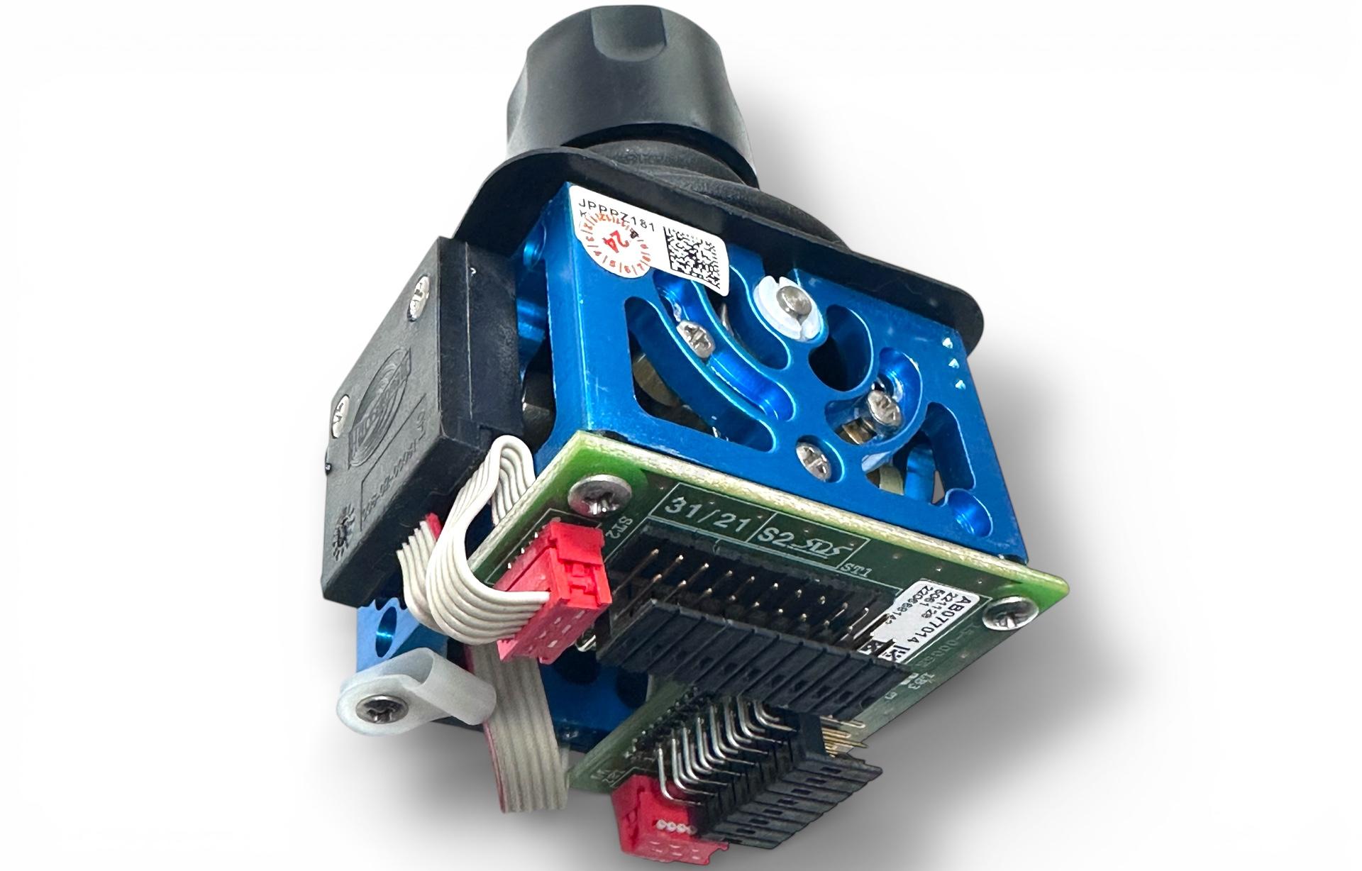 HBC Radiomatic 4 Eksen Kartlı Joystick | Endüstriyel Kumanda Kolu - Image 4
