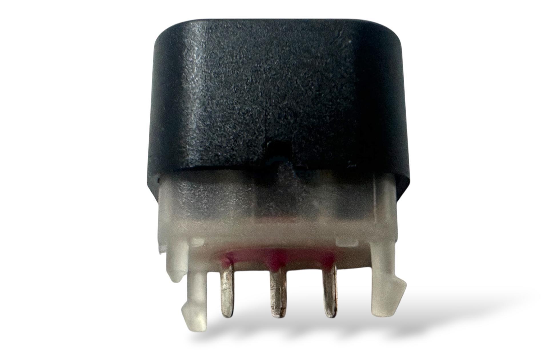 Gikatron Çift Hızlı Vinç Uzaktan Kumanda Butonu 3 Pin Şeffaf Tabanlı Kaliteli Seri - Görsel 11